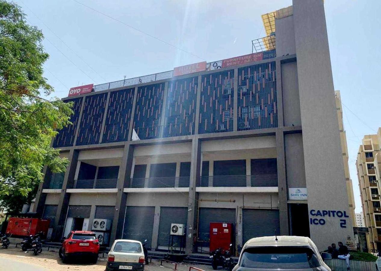 Collection O 12462 Hotel Shiv Inn Gandhinagar Exterior photo