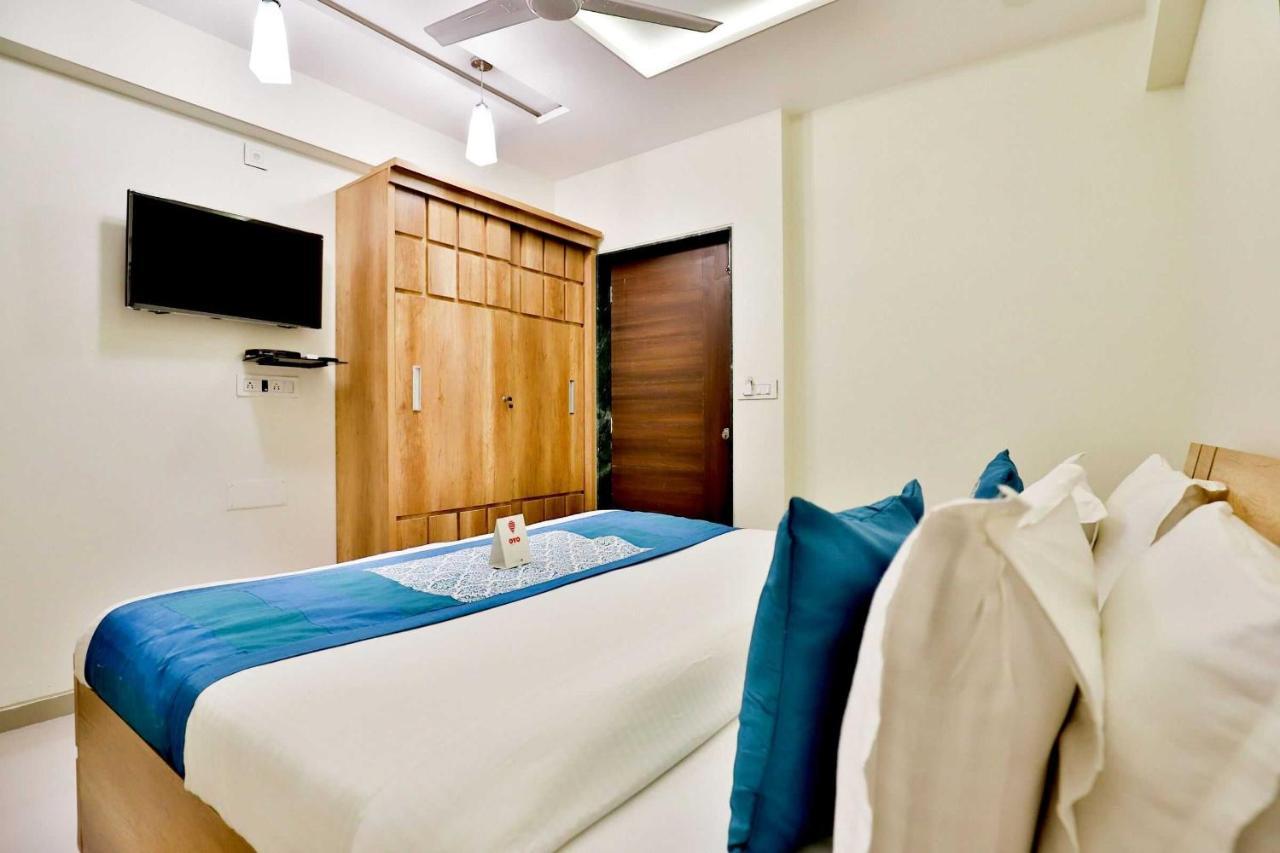 Collection O 12462 Hotel Shiv Inn Gandhinagar Exterior photo